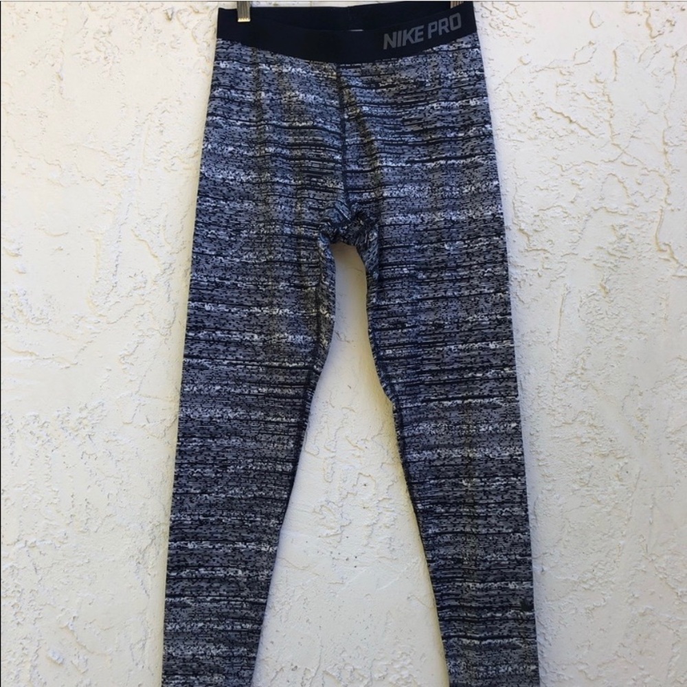 Nike Pro Gray Leggings